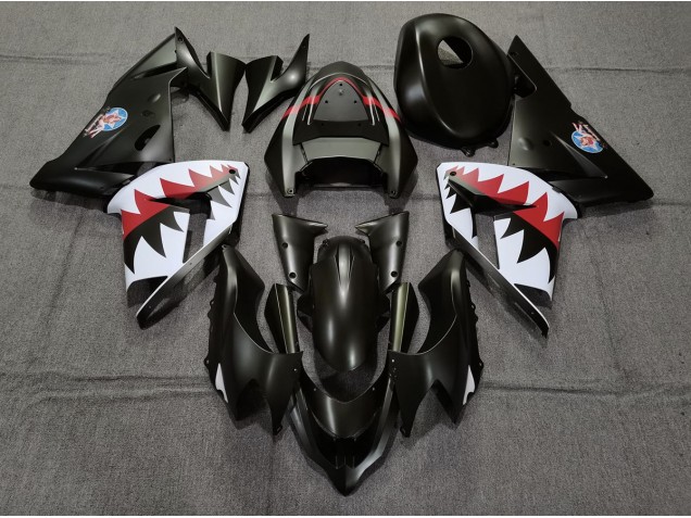 04-05 Bomber Betty Noir Mat ZX10R Carénage