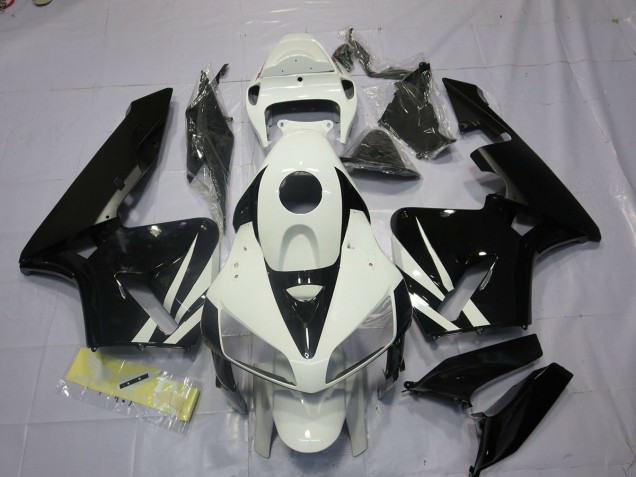 05-06 Noir & Blanc CBR600RR Carénage