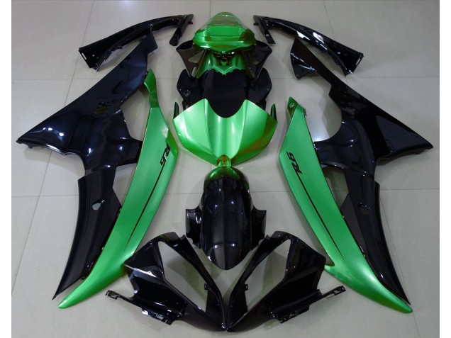 08-16 Noir Brillant & Vert Clair R6 Carénage