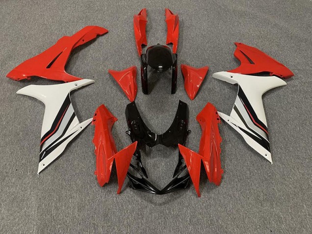 11-24 Style Rouge & Blanc Brillant GSXR 600-750 Carénage