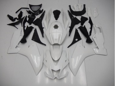 12-15 Blanc Brillant RS4 50 Carénage