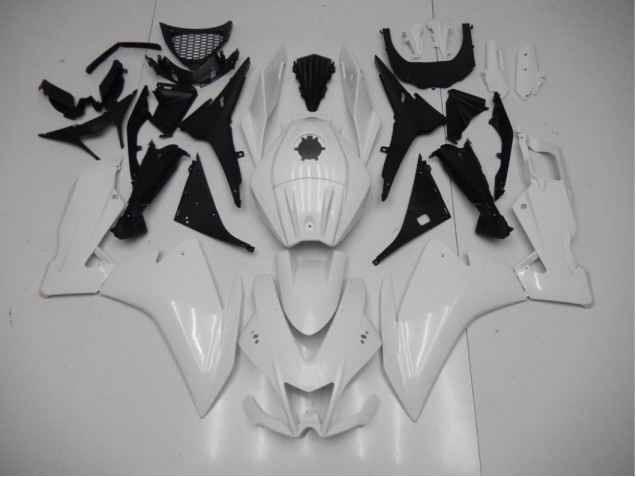 12-15 Blanc Brillant RS4 50 Carénage