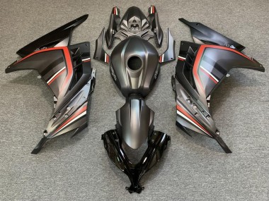13-18 Noir Mat & Rouge Ninja 300 Carénage
