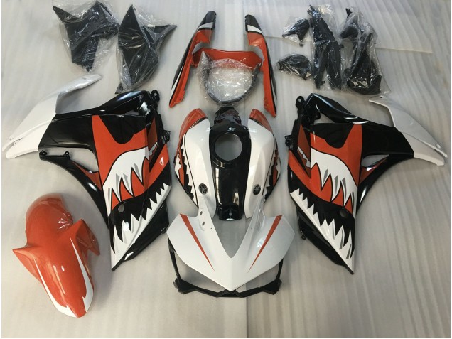 15-18 Requin Orange & Blanc R3 Carénage